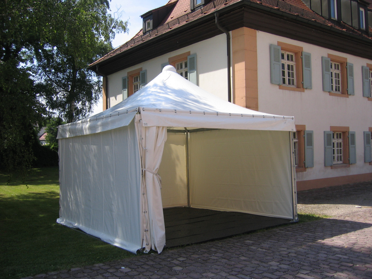 lambert-gmbh-goeppingen-pagode-airone-zelte-sonnschutz-wetterschutz-marktzelte-gastronomie-hotellerie-einplanungen